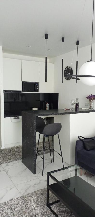 New Modern Apartment *